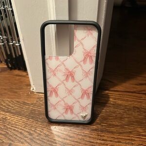 Pink and Black Floral Pattern Phone Case for Smartphones